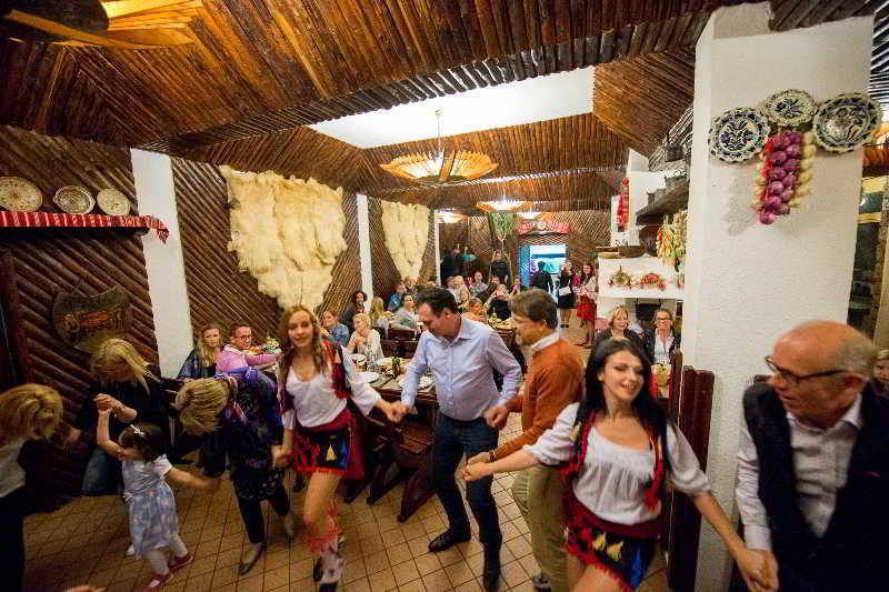 Trei Brazi Hotel