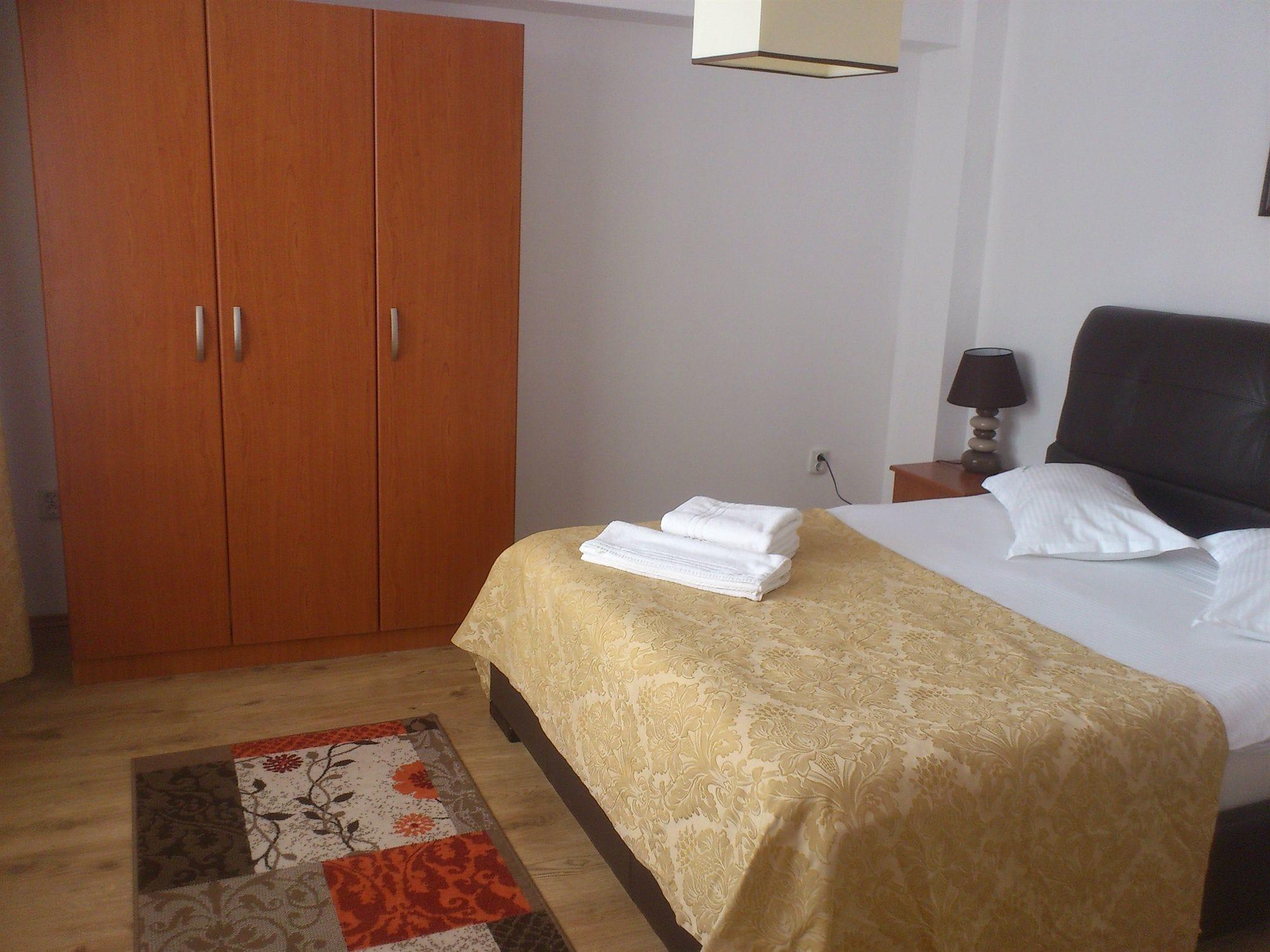 Trei Brazi Hotel 3*
