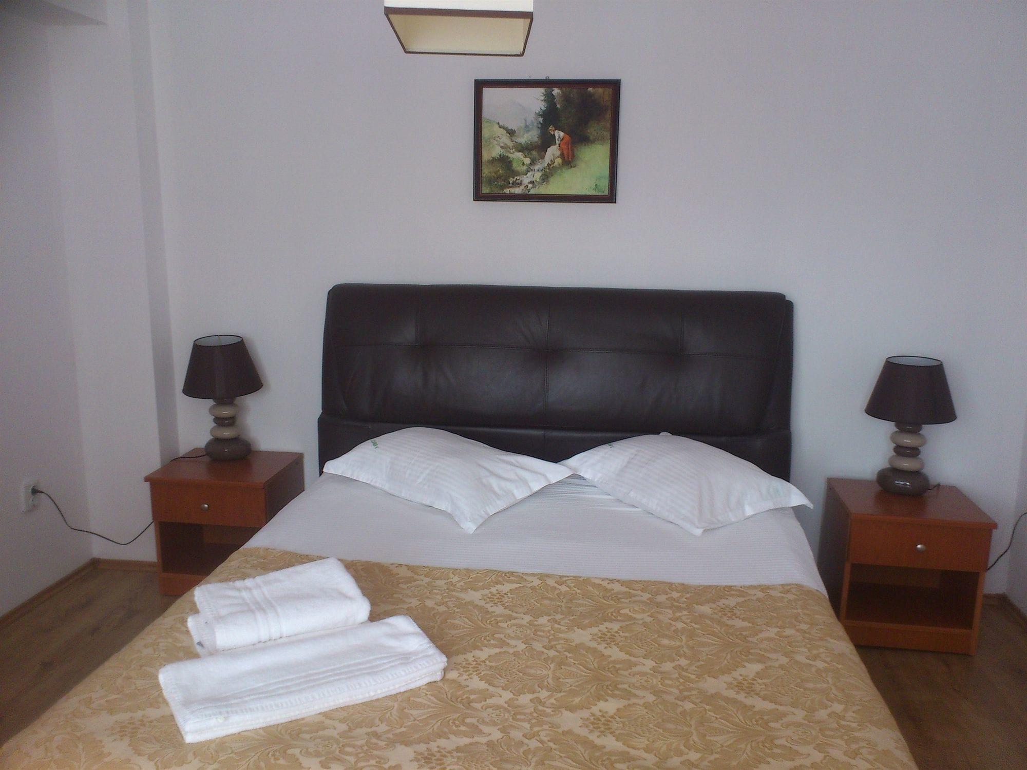 Hotel Trei Brazi 3*